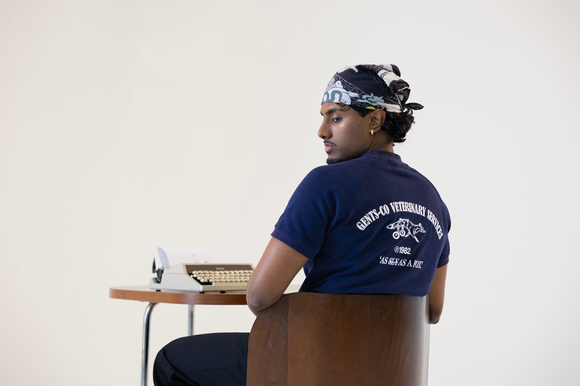 Raglan Sweatshirt V1